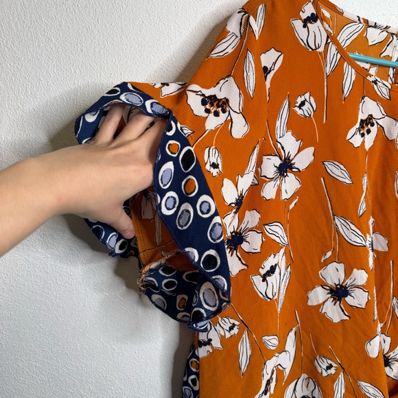 2/$25 Closetrix Mustard Yellow Floral Flowy Business Casual Blouse Size Large - Picture 7 of 10